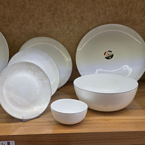 سرویس 26 پارچه گلدار 50020کرم برند گلدن اپال